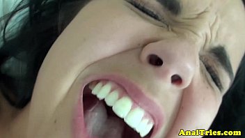 Video sexo anal online com morena apertada