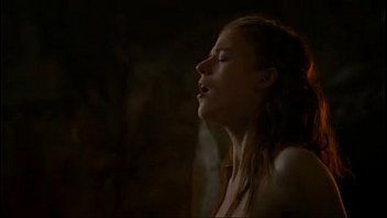 Atriz famosa de game of thrones sexo