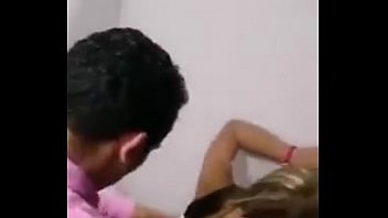 Homens pegos fazendo sexo em bsnheiro publico.com