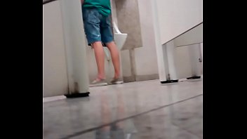 Sexo gay banheiro midway mall