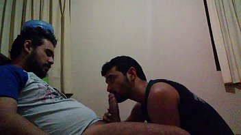 Dois garotos de 18 na web cam sexo