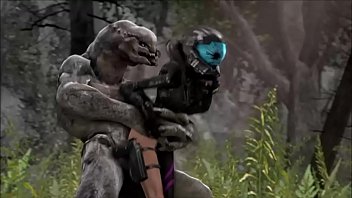 Halo vs alien