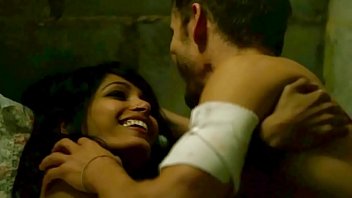 Freida pinto sex scene gif