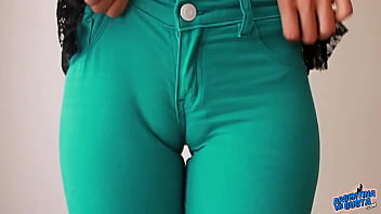 Cameltoe jeans