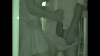 Vídeo de sexo de corno filmando a mulher
