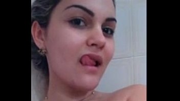 Gostosa de vermelho se exibindo xvideos