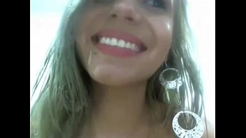 Loira gata num.sexo oral fantastico