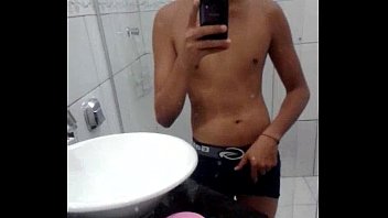 Argentino banho novinho sexo gay