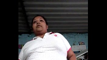 Gorda sozinha no rscritorio sexo x video