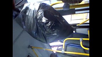 Desenho de sexo flagra novinha no onibus