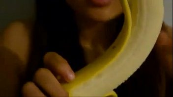 Banana grossa grande sex oral