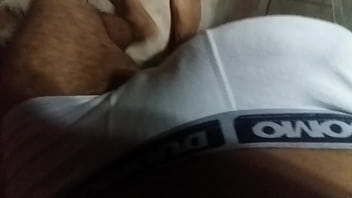Vídeos sexo homens musculosos dotados de cueca branca