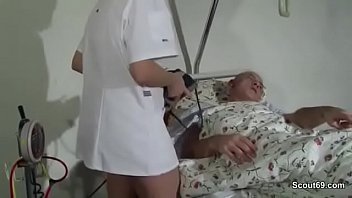 Sexo enfermeira e idoso