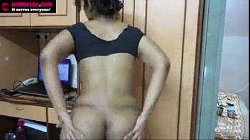 Videos de sexos levantar o vestidos da namoda