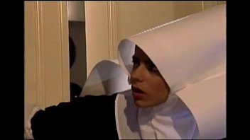 Sexo entre freiras no convento lésbicas vídeos