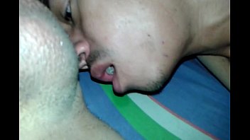 Novinho gay comendo velho sexo mador