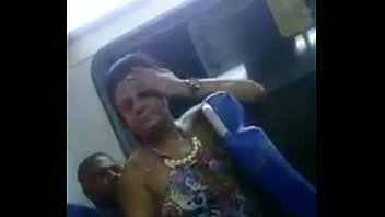 Comida no onibus de minisaia xvideo