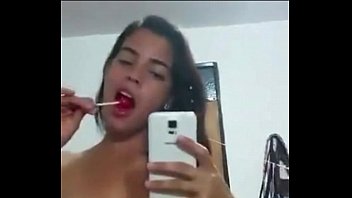 Novinha berrando na pica xvideo amador