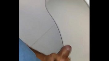 Video sexo gay banheiro rodoviaria