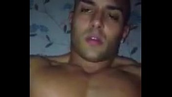 Gay sexo rostos de prazer trio musculoso policial