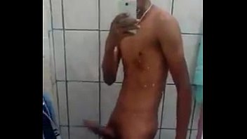 Novinho branquinho magrinho dotado sexo gay