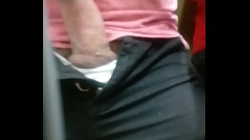 Video sexo gay chupando punheta metro