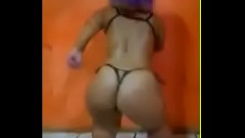 Ajenifer anazinha fazendo sexo