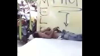 Flagra de sexo gay na rua no carnaval