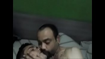 Sexo gay machos quarentões peludos