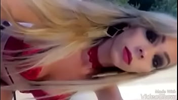 Travesti muito dotada em sexo