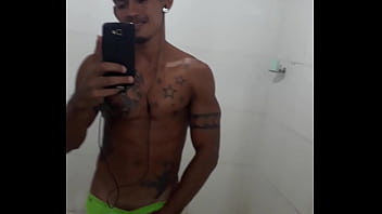 Capoeirista roludo sexo gay