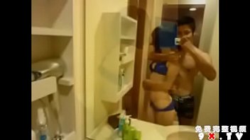 Coko fazer sexo oral em uma molher