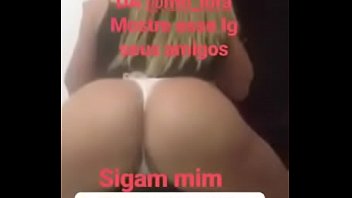 Gostoza malhada no sexo anal com pausudo