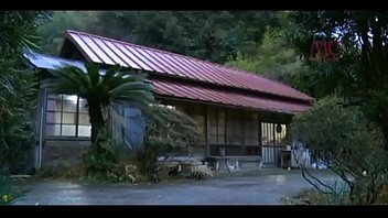 Video de sexo japonesa dando banho no velho japones