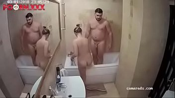 Sexo com loira gostosa no banheiro