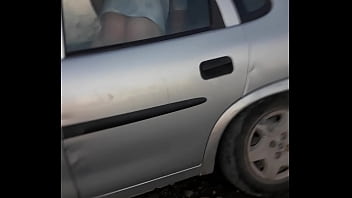 Xvideos travesti fazendo sexo no carro