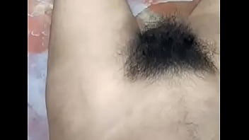 Fotos de sexo novinhas mostrado a buceta peluda