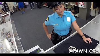 Empregada na loja de calçados vídeo sexo