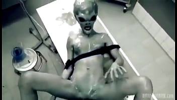 Alien vs montros quadrinho porno