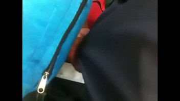 Sexo mostrando rola no metrô gay
