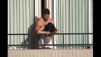 Casal fazendo sexo em predio na espnaha