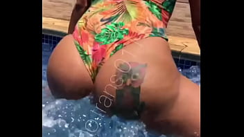 Narizinho sexo shemale