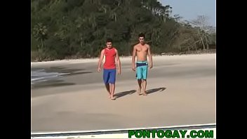 Sexo gay com transviados transando muito