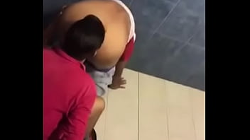 Coroa banheirao gay porn