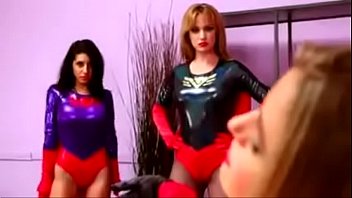 Superheroine porn comics studio pirrate