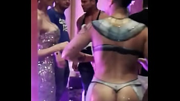 Vídeo de pessoas fazendo sexo no carnaval 2018