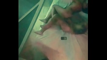 Video de duas mulheres fazendo sexo e enviado a mao