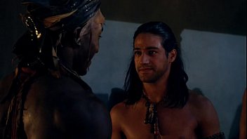Spartacus sexo gay atores