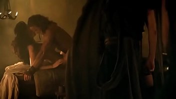 Serie spartacus cenas de sexo censuradas