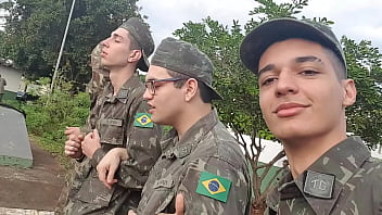 Video sexo gays gostoso no tiro de guerra